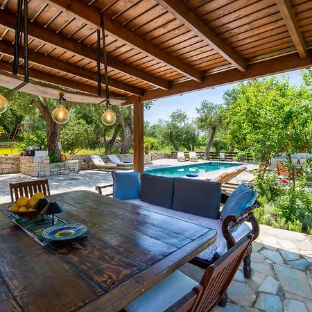 Villa Lillian