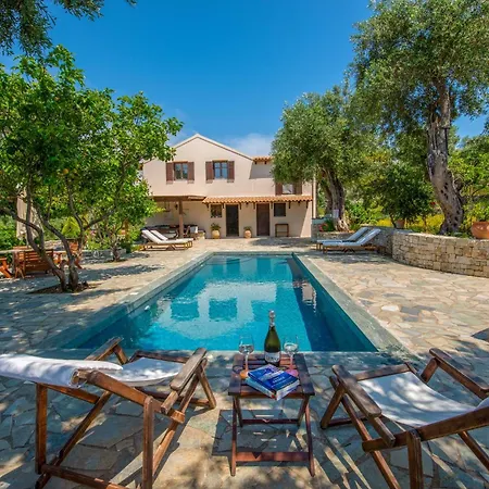 Villa Lillian